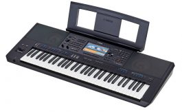 תחנת עבודה Yamaha PSR SX900